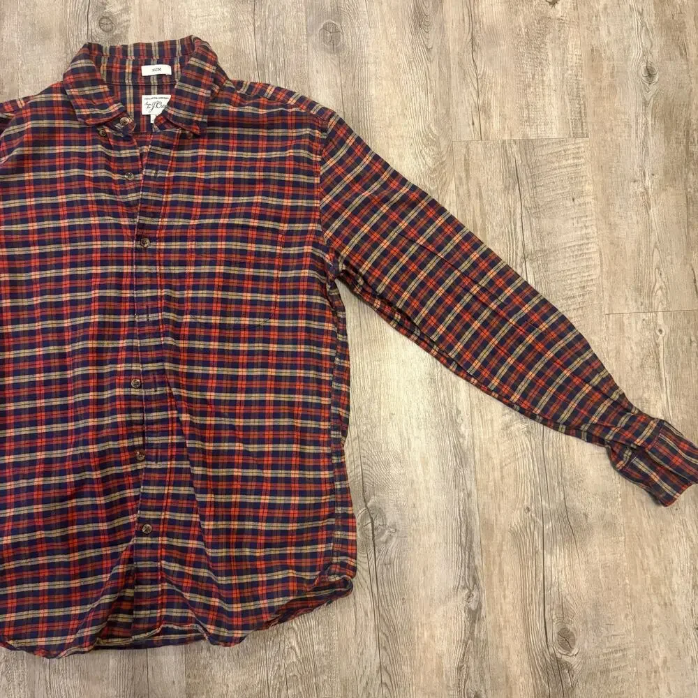 J. Crew Men’s Slim Dress Button Down Red and Blue Medium